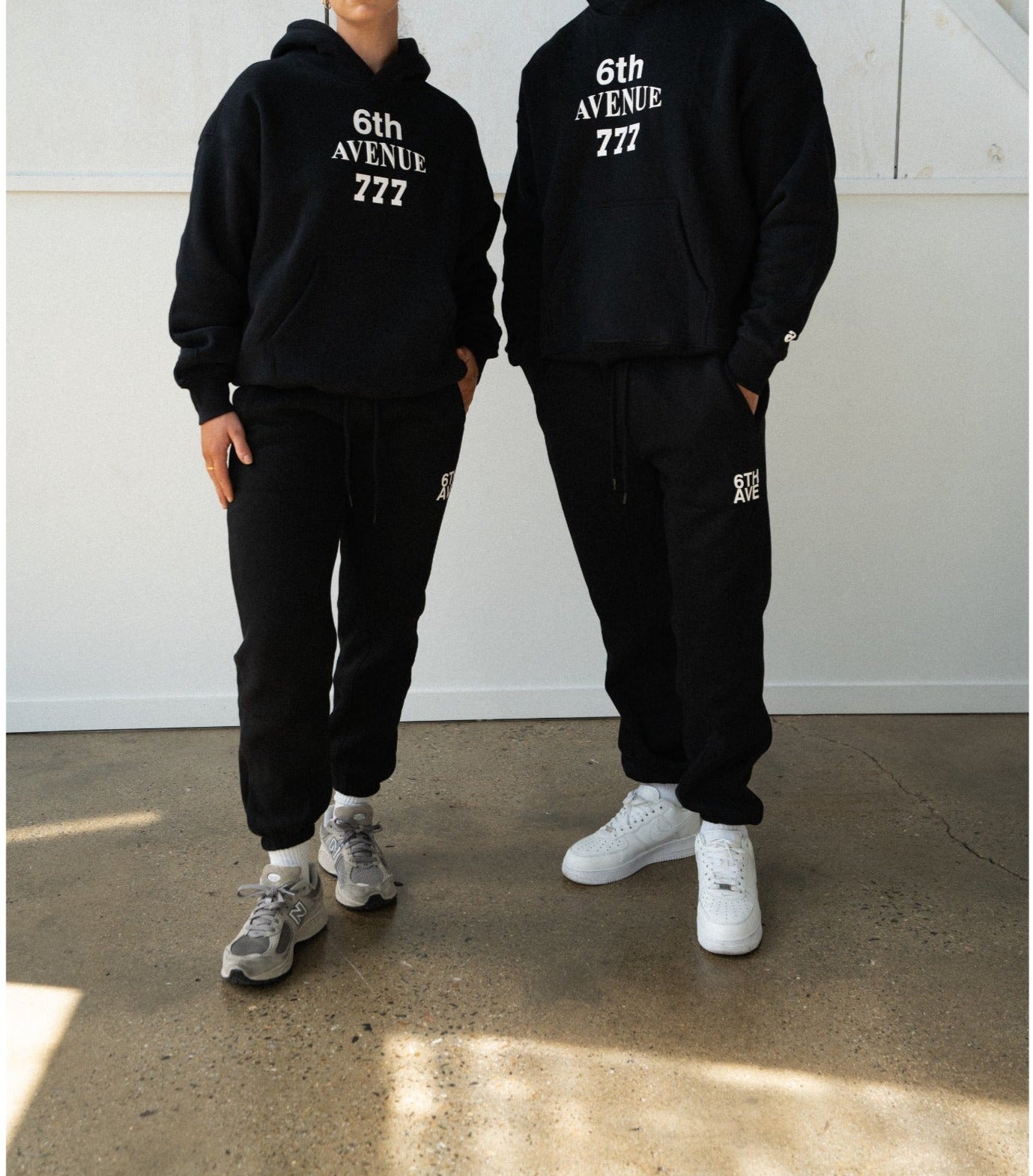 6TH CUFFED SWEATS - BLACK - Sixth Avenue