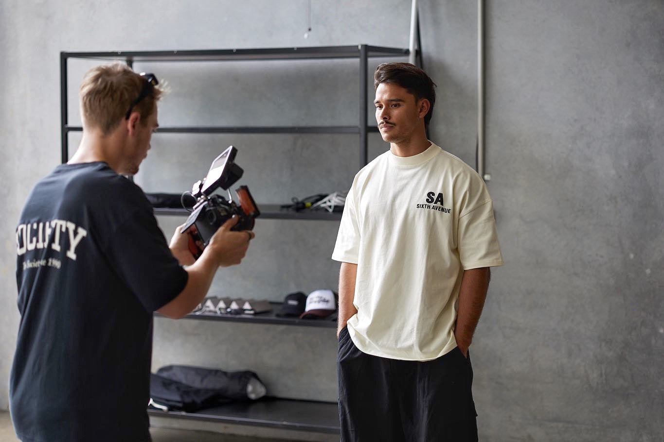 CLUB TEE - OFF WHITE - Sixth Avenue