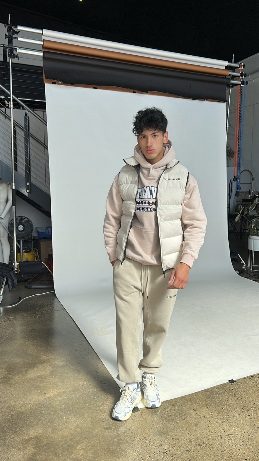 COLLECTIVE PUFFER - SAND - Sixth Avenue