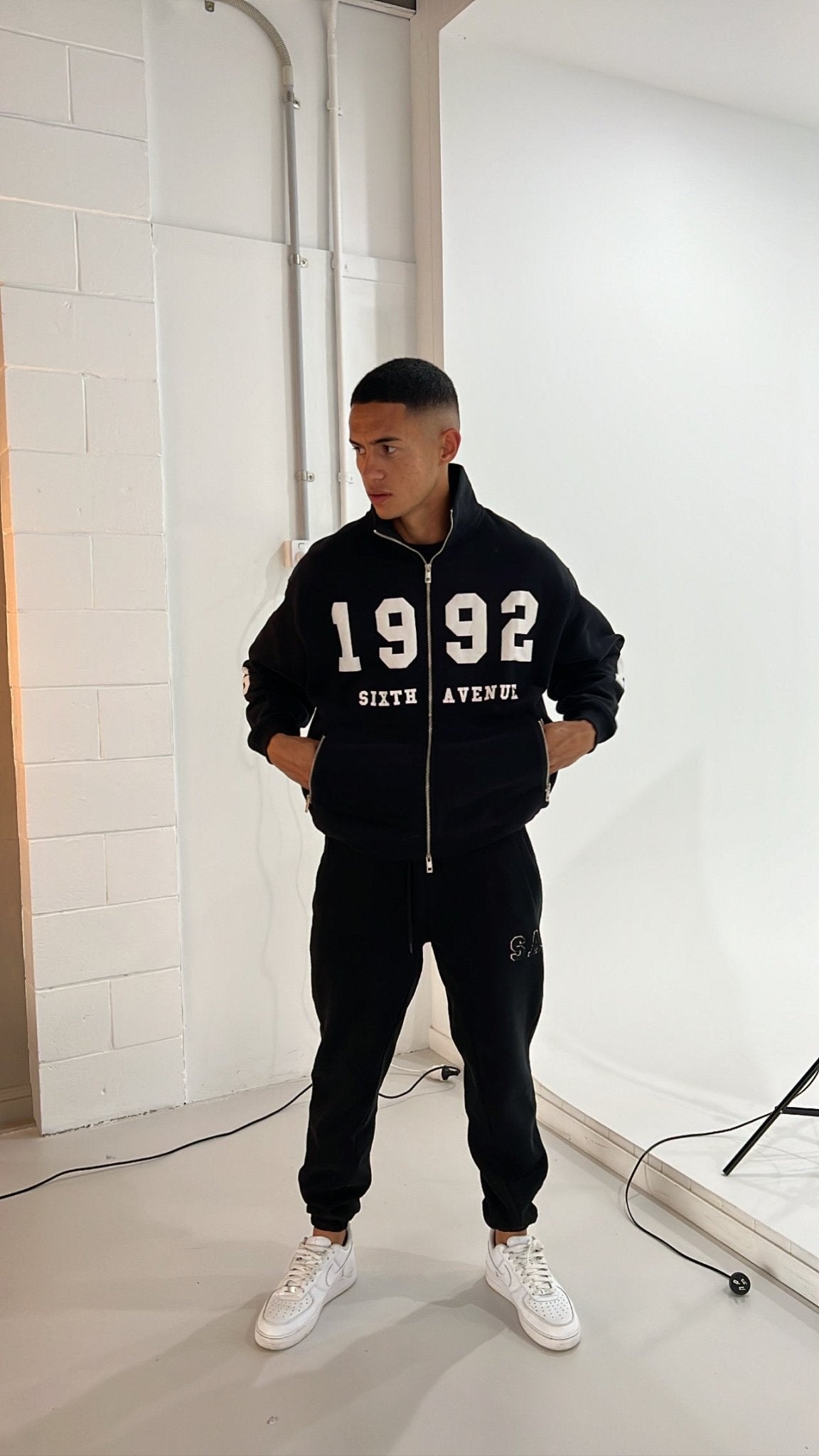 INITIAL CUFF SWEATS - BLACK - Sixth Avenue