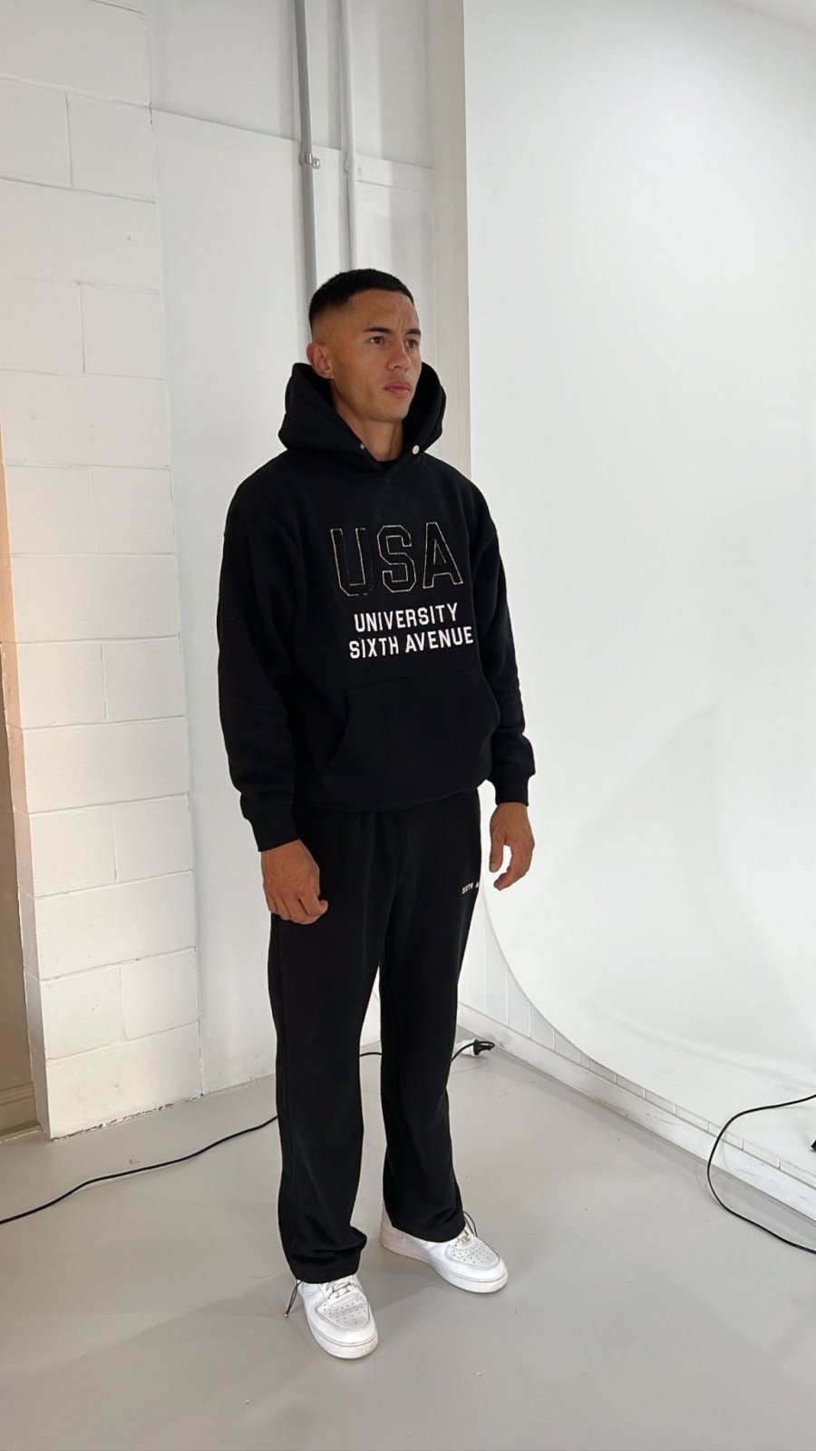 UNIVERSITY HOODIE - BLACK - Sixth Avenue