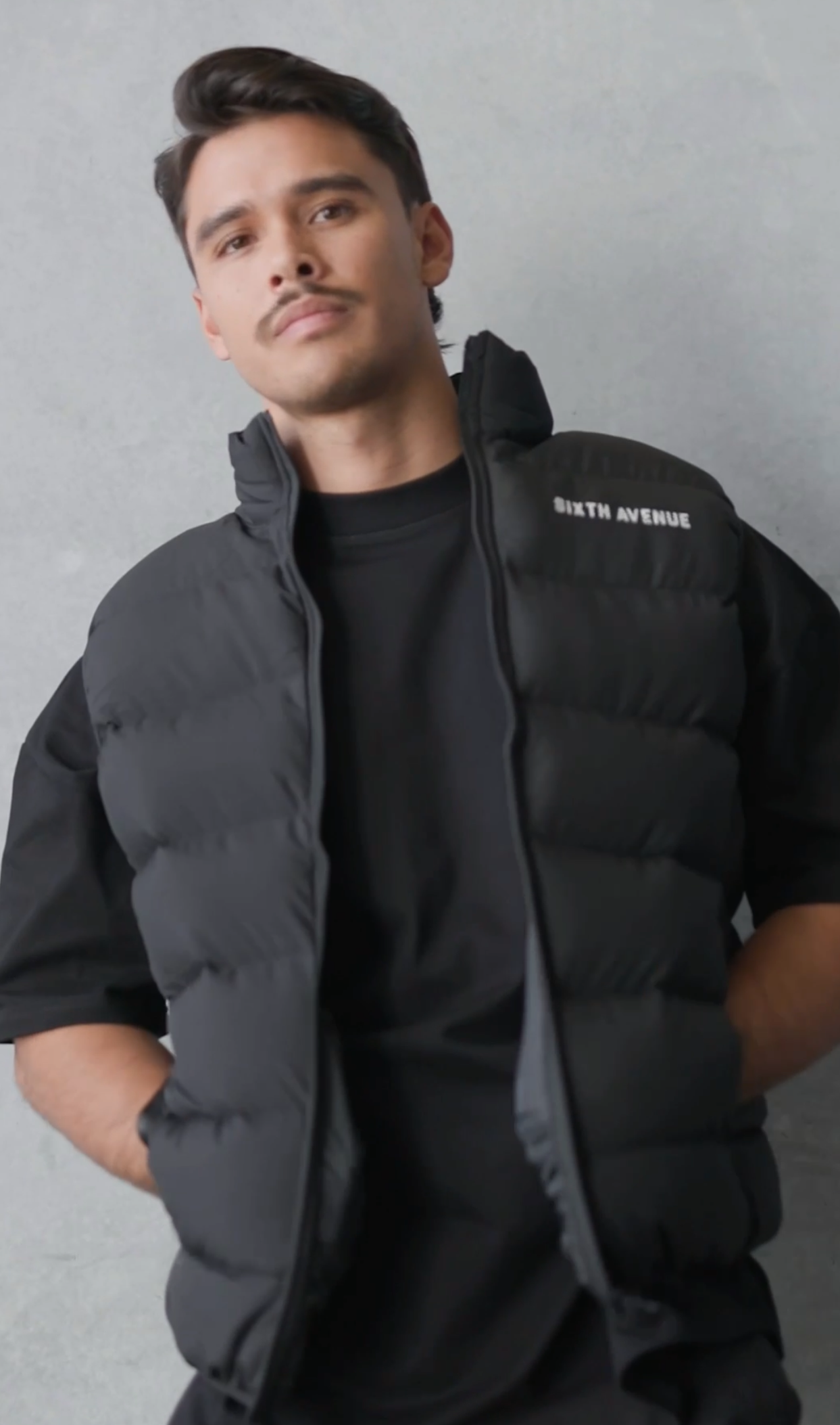 COLLECTIVE PUFFER VEST - BLACK