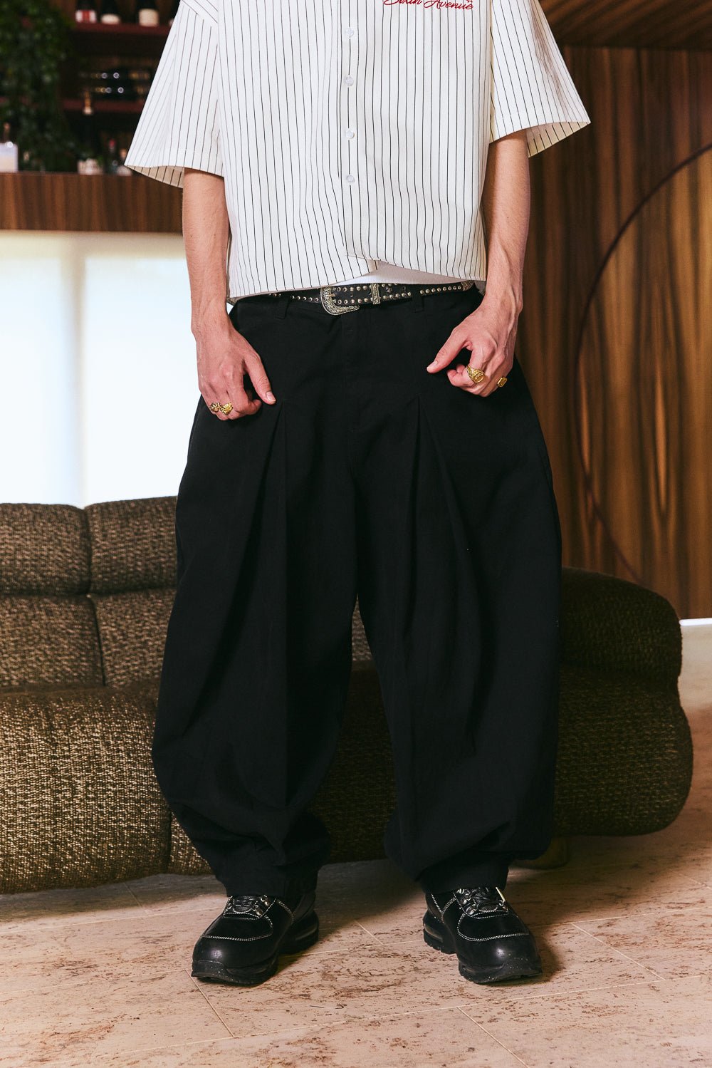 Shogun Pleated Pant - Black - Sixth Avenue