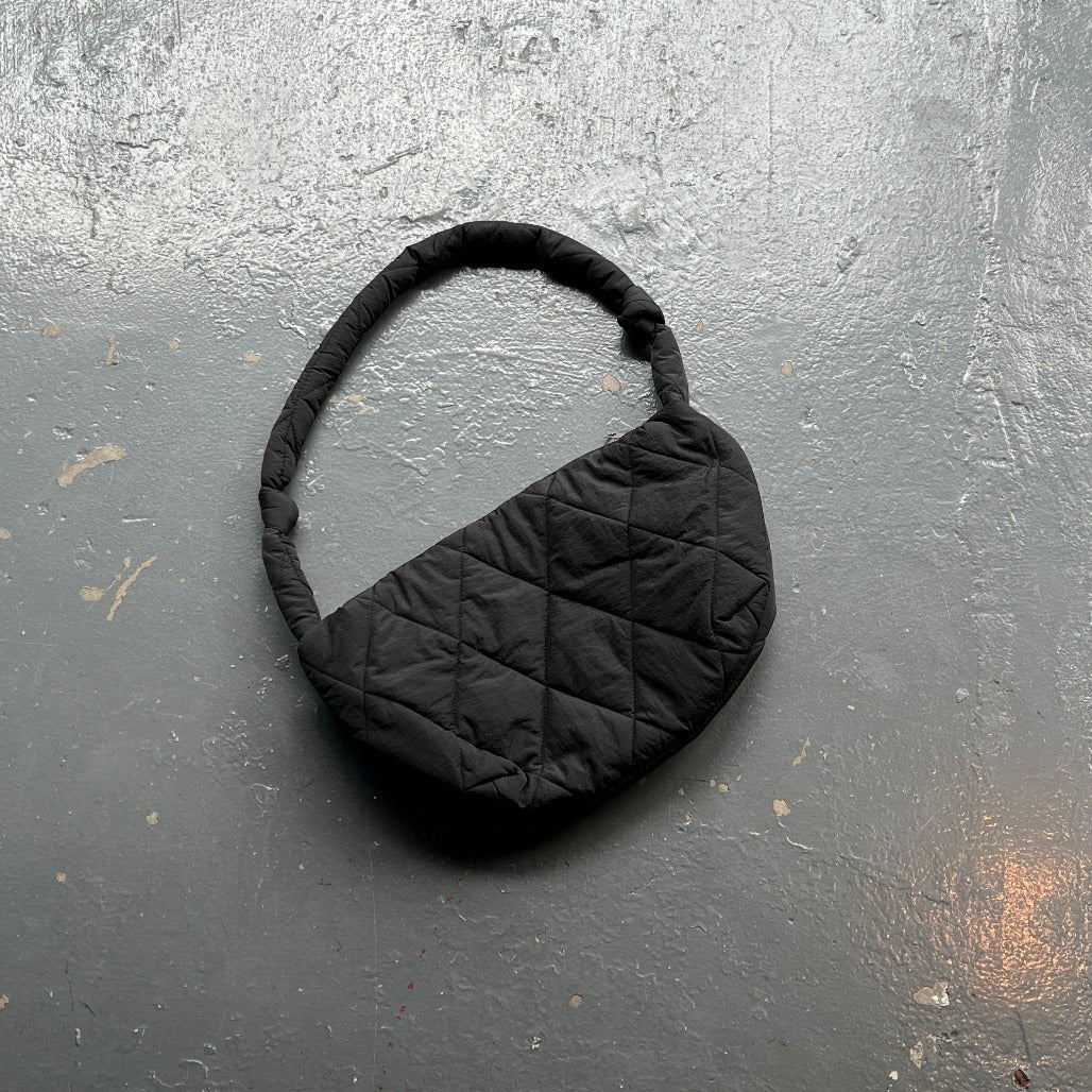 SLING KNOT BAG - BLACK & BEIGE - Sixth Avenue